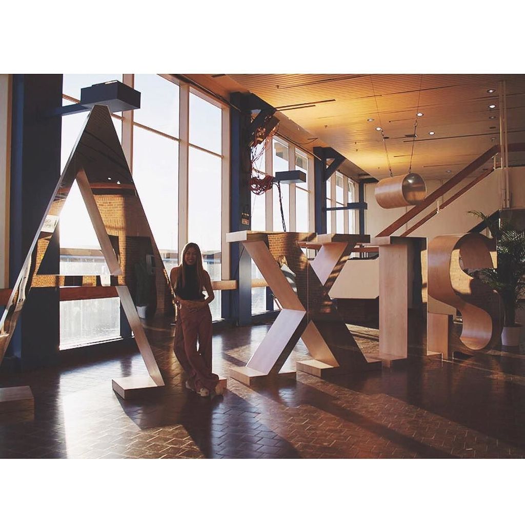 TransWorldBiz's tweet photo. @wanzee and team know how to do a tradeshow. @axisshow is a wrap! Cheers! Stay tuned to Tr… https://t.co/uCFcZv7HNe https://t.co/xRqlt1D2r4