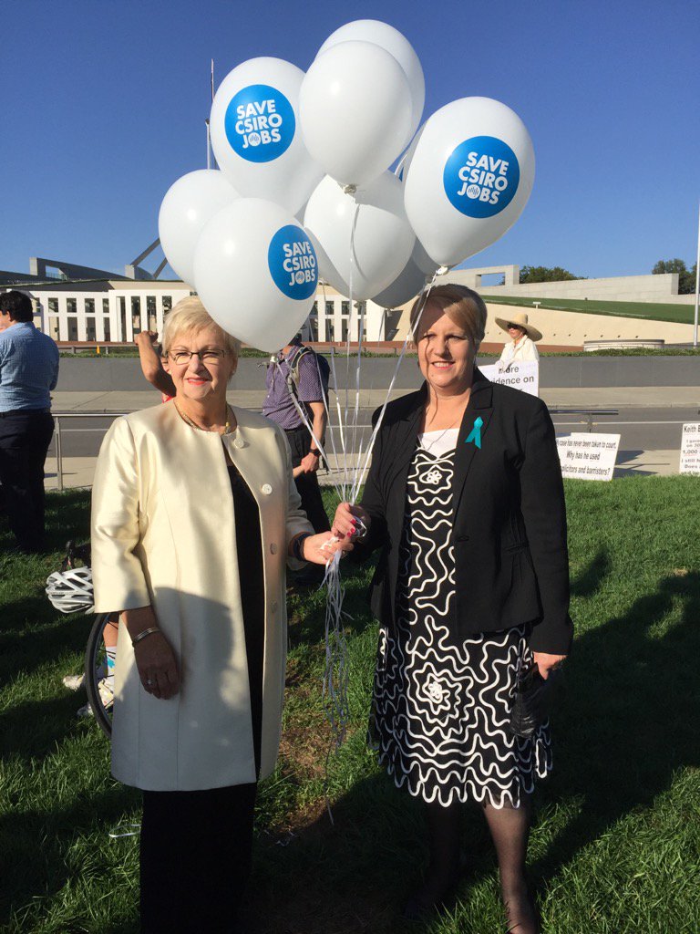Catbilyk's tweet photo. Turnbull sees #innovation as sacking 350 @CSIROStaff including scientists from #Tas #libcuts #savecsiro @CPSUnion https://t.co/CpSHtbQbVN