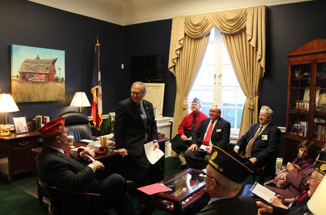 RepDavidYoung's tweet photo. Enjoyed visiting with folks from the Iowa @AmericanLegion during their #WashConf #IA03 https://t.co/ZtatOgnuBl