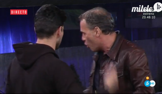 ghoficial's tweet image. Discusión entre Carlos y Alejandro: Alejandro se entera que Carlos iba a posicionarse detrás suya 
#Límite7GHVIP