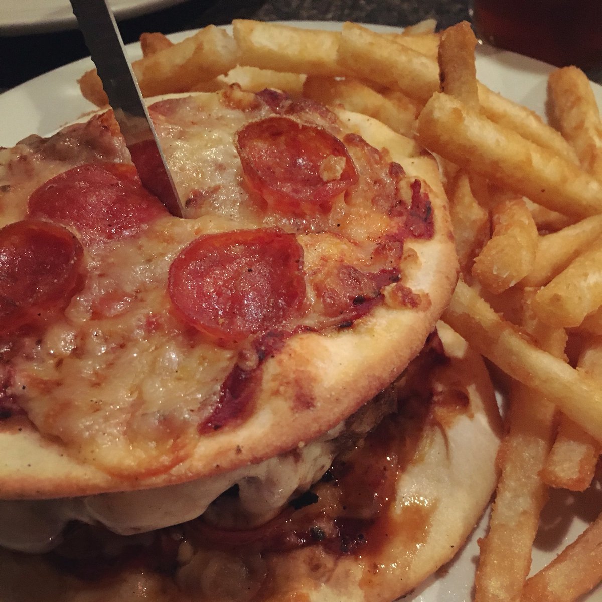 Jeremy Haun On Twitter Youve Seen It Online Tonight Im Giving Joplins Own Midtown Pizza Kitchen Pizza Burger A Try And It Is Delicious Https Tco 6irin6w2yo