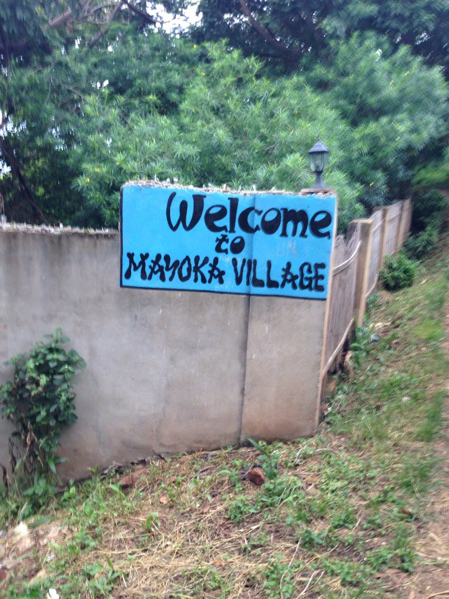 SannieYoung's tweet photo. 28/02/15 Still journeying across the #lakeshore district of #NkhataBay.#LakeMalawi #MayokaVillage #Chikale #Malawi https://t.co/PqL9W721DS