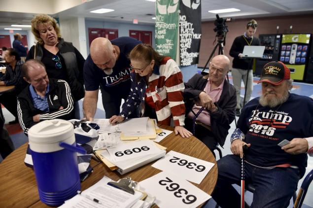 NYDailyNews's tweet photo. Nevada caucuses plagued by alleged voter fraud, intimidation and men in Ku Klux Klan  garb: https://t.co/exxYXb39jU https://t.co/0y6r0i0lPI