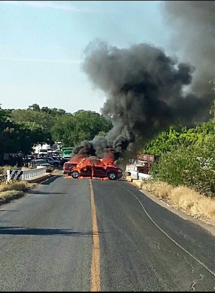 Confirma Procuraduría de Michoacán la detención de 13 personas en Los Reyes - Cb8a5ceUkAAbTRd