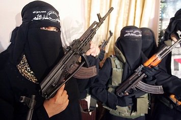 FightExtremism's tweet image. A 16-Year-Old Swedish Girl Has Been Rescued From ISIS In Iraq buff.ly/1LauI4d via @alicia_ms @buzzfeednews