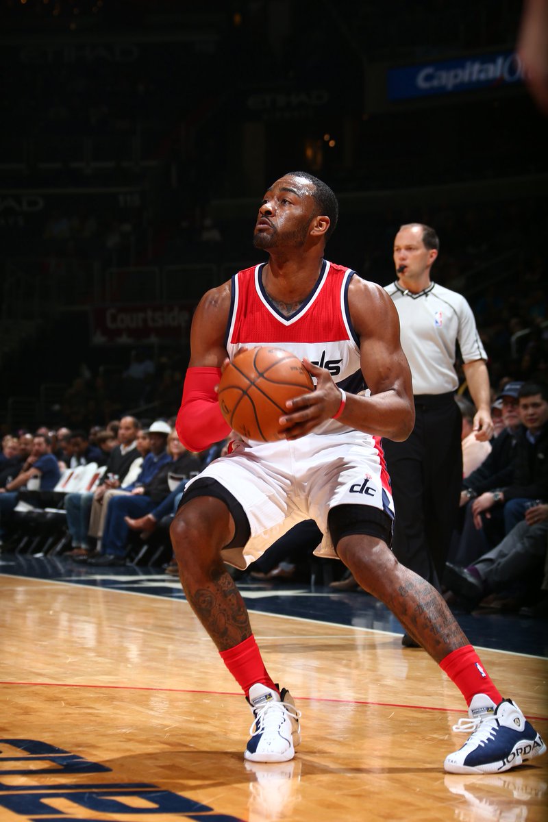 jordan jumpman team 2 on feet