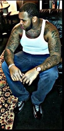 TP_Gv57's tweet photo. Rip to 1 of da realest #mucksmoney #realniggafrmda7 #gvod #legendary https://t.co/CQxVMuzMSm
