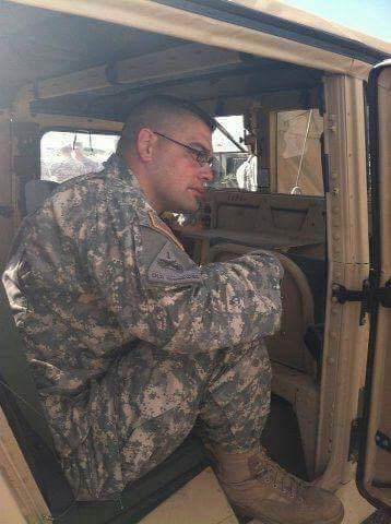 DinaLoving's tweet photo. @USArmy fake soldier romance scam = @ davidjstruna https://t.co/pp351Q8YL3