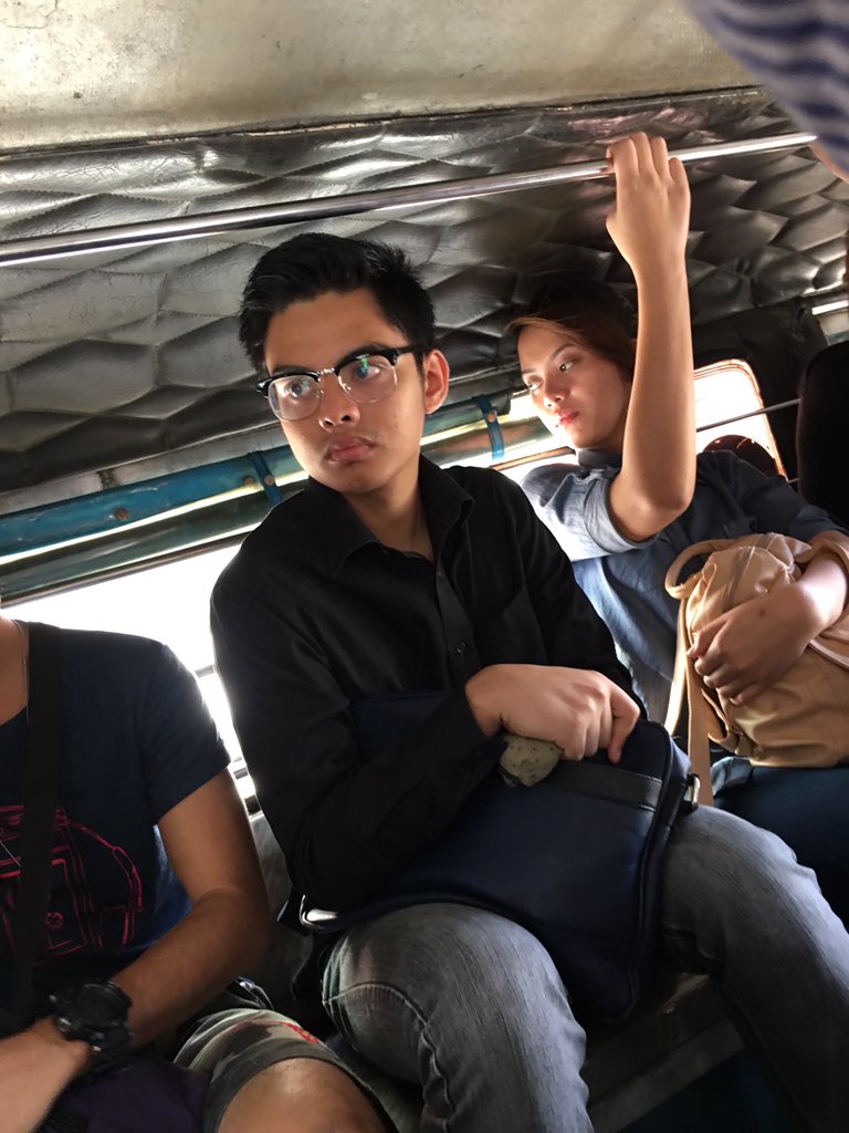 funkienokie's tweet photo. Ay #commutercuties #randomcuties https://t.co/fR3z3btV1U