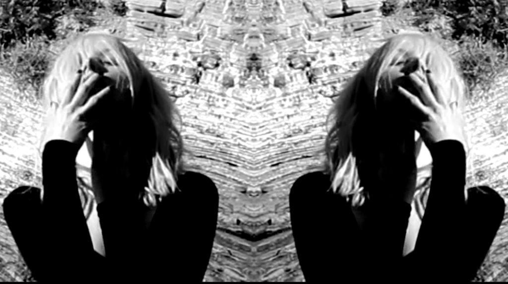 PREMIERE: @jennieveenyc Is a Moody Sea Witch in 'So Hard' bit.ly/1L9Isfn