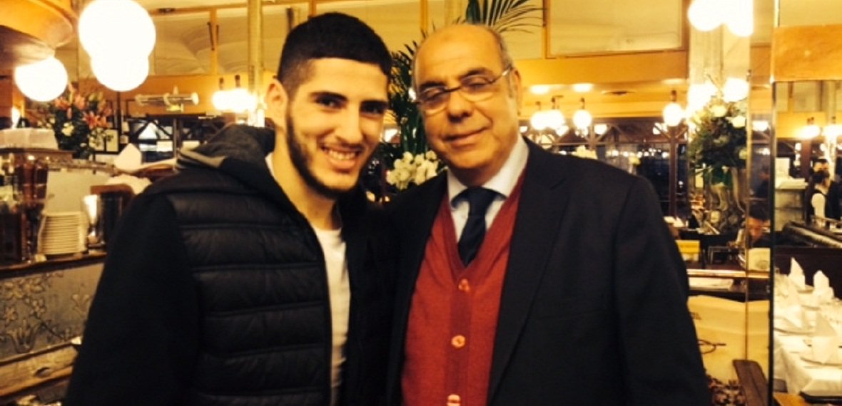 Mordu2OM's tweet photo. #OFFICIEL → Bi-national franco-algérien, Yassine Benzia a fait son choix, il jouera pour l'Algérie. https://t.co/SXesgjzeq9