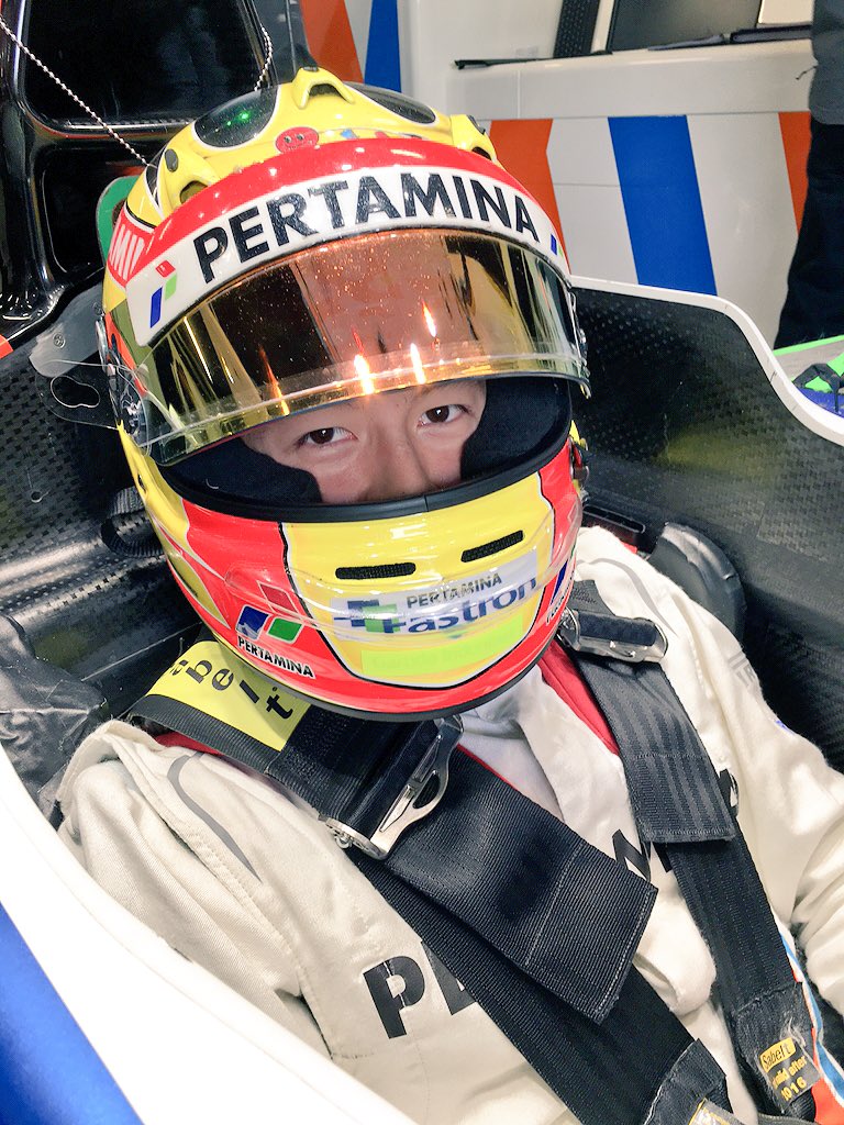 Youthssfm's tweet photo. Rio akan berada d lintasan balap untuk #F1Testing pada Rabu (24/2) pukul 09.00 waktu setempat atau 15.00 WIB. https://t.co/eBFgn3h9dm