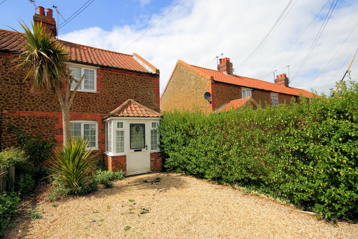 sowerbyslets's tweet photo. *** NEW LISTING ***
A three bedroom period cottage..
https://t.co/ec2ulLwrUM
#Sowerbys #Heacham #Cottage #Period #RT https://t.co/HTvCzEqXiT