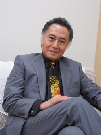 北大路欣也が車椅子 妻との結婚 息子について 今の住まいは老人ホーム アスネタ 芸能ニュースメディア