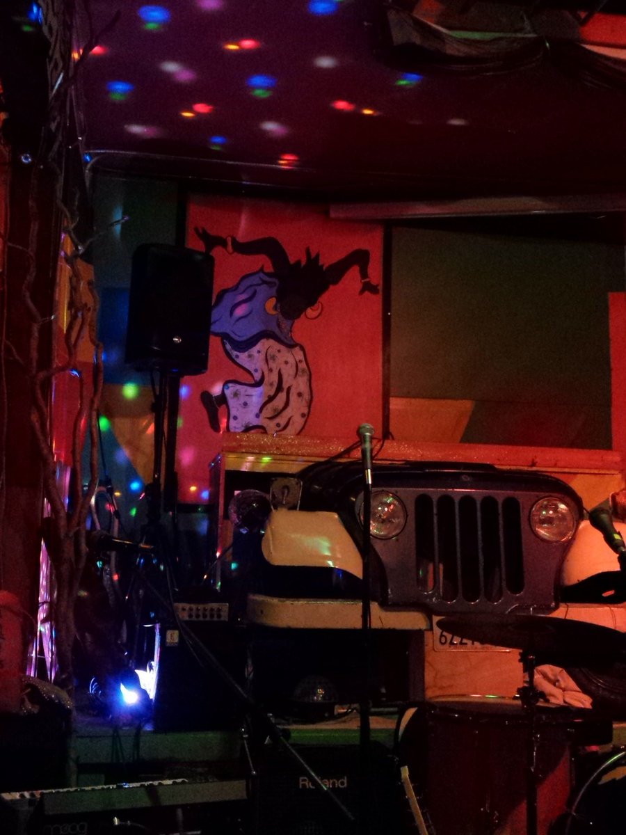 Snow Angel is about to get the party started at <a href="/BissapBaobab/">BissapBaobab</a>! <a href="/gabbylalahappy/">Gabby La La</a> #sf #livesound #NoisePop2016