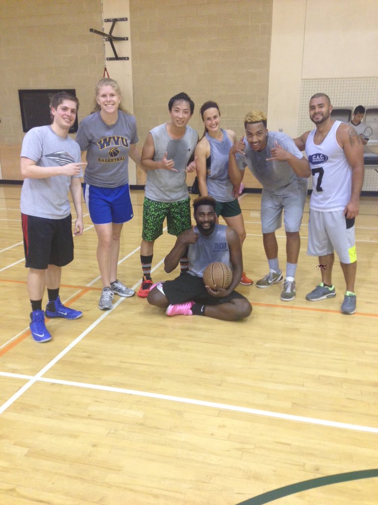 UMintramurals's tweet photo. Congratulations are also in order for Sport Admin $quaaaa, your co-rec basketball champions! #UMIM @UMiamiWellness https://t.co/vMJKSSPeF8