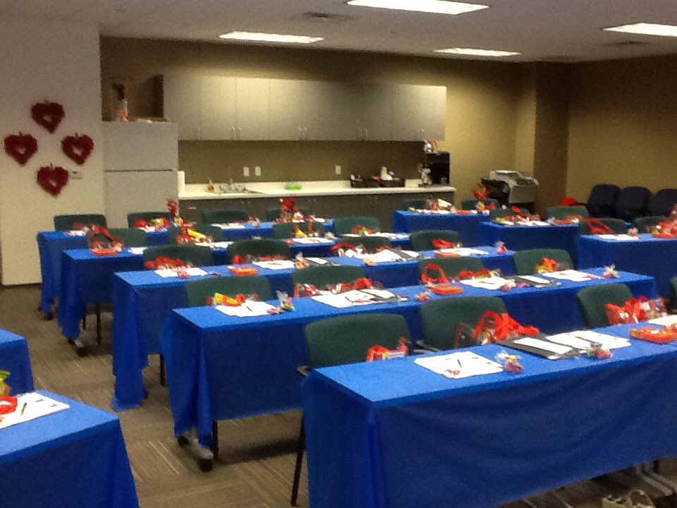 gbrown30000's tweet image. d7 ready for our leadership mtg 5207 #caring/empathy #creatingloyalty