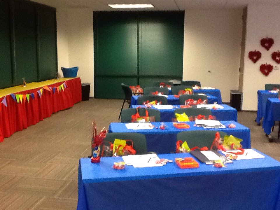gbrown30000's tweet image. d7 ready for our leadership mtg 5207 #caring/empathy #creatingloyalty