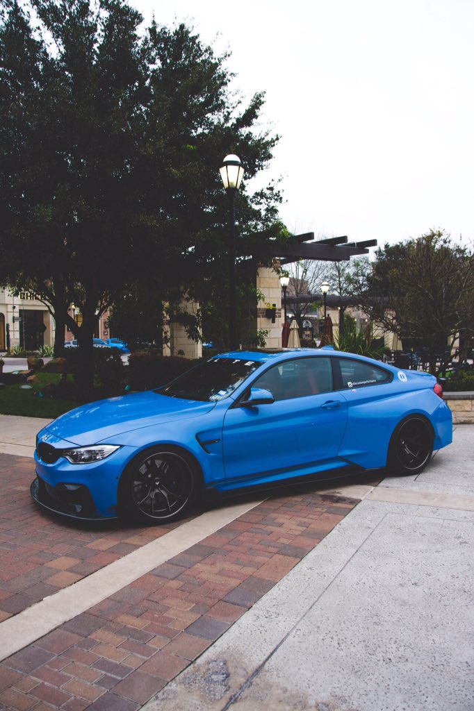 ExecutiveWraps's tweet photo. Baby blue Bimmer 😎 https://t.co/rC1N4wqWiG