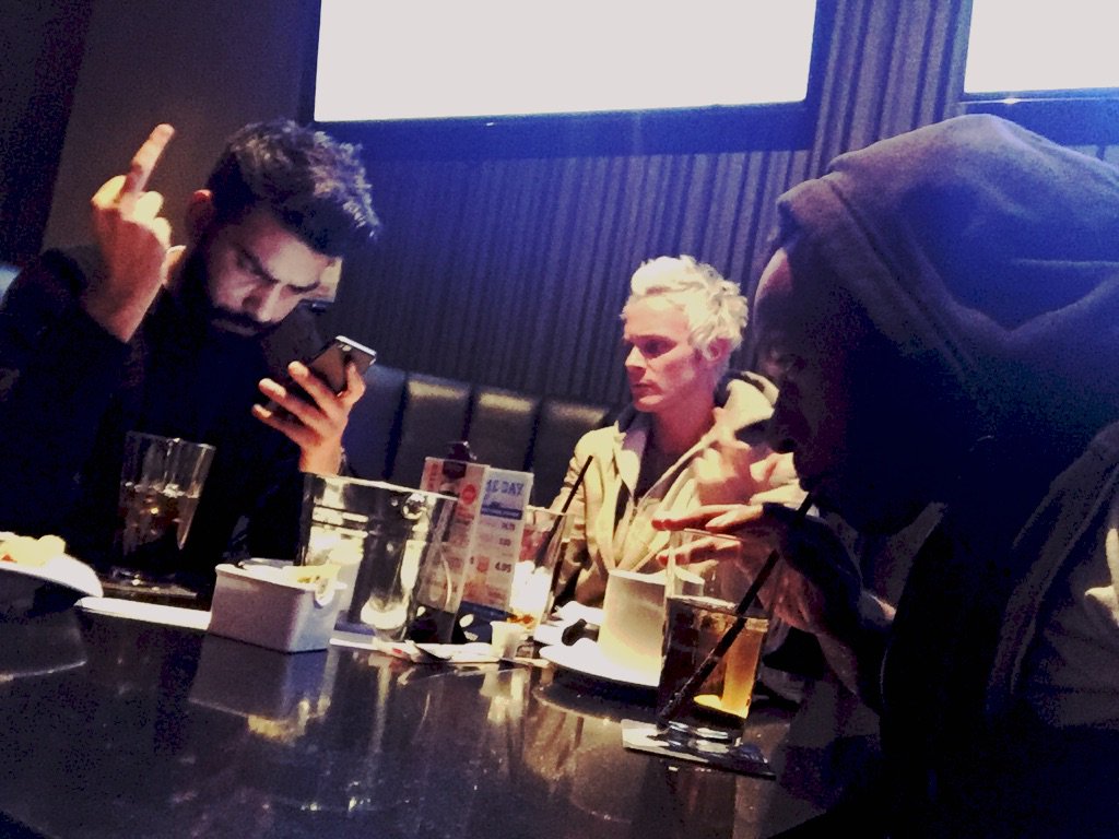malcolmjgoodwin's tweet photo. RT @zoeydsutch: @malcolmjgoodwin are u with cast rn?? tweet a selfie! #izombie https://t.co/6pUL4QAYq1