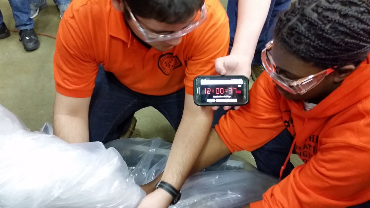 omgrobots_rt's tweet photo. RT IrrationalEng: Team 5830 is officially "bagged and tagged" #frc5830 #team5830 #omgrobots #gotpi #outrageouslyor… https://t.co/Hap633bBTZ
