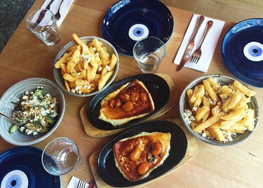 Need a quick feed before #MELvSHA game tonight? #beforethegame dinners are our specialty! #ACL2016 <a href="/AAMIPark/">AAMI Park</a> <a href="/gomvfc/">Melbourne Victory</a>