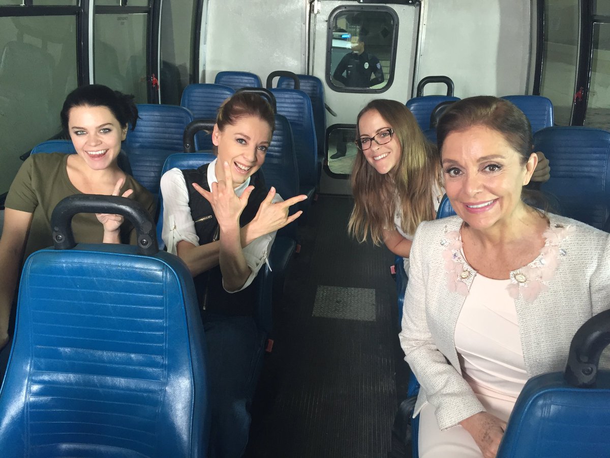 A partir de hoy, #workingwomen <a href="/MonicaSNActriz/">MonicaSanchezNavarro</a> @AnaOsorioo <a href="/MarquezPaloma/">Paloma belen Molina marquez</a> en #EvaLaTrailera por #Telemundo