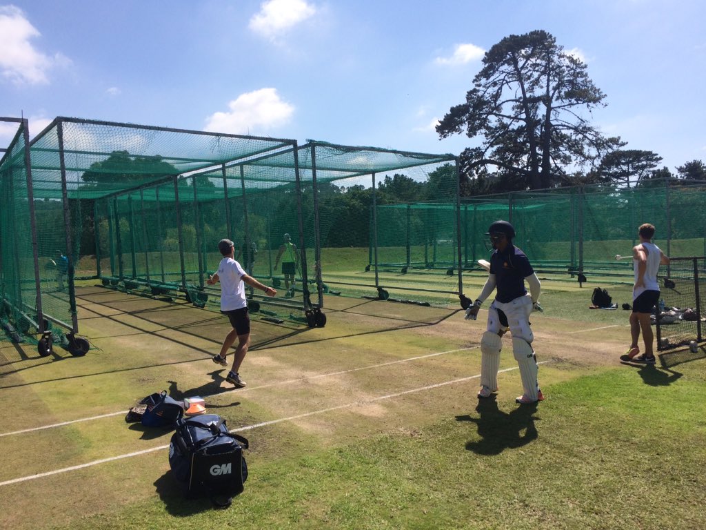 Beautiful day out <a href="/ClaremontCC/">Claremont CC</a> with all the <a href="/GK_CA/">GARY KIRSTEN CRICKET</a> performance players! <a href="/thecompdog/">Nick Compton</a> <a href="/chrisnash23/">Chris Nash</a> <a href="/Cookingtin/">Ryan Cook</a>