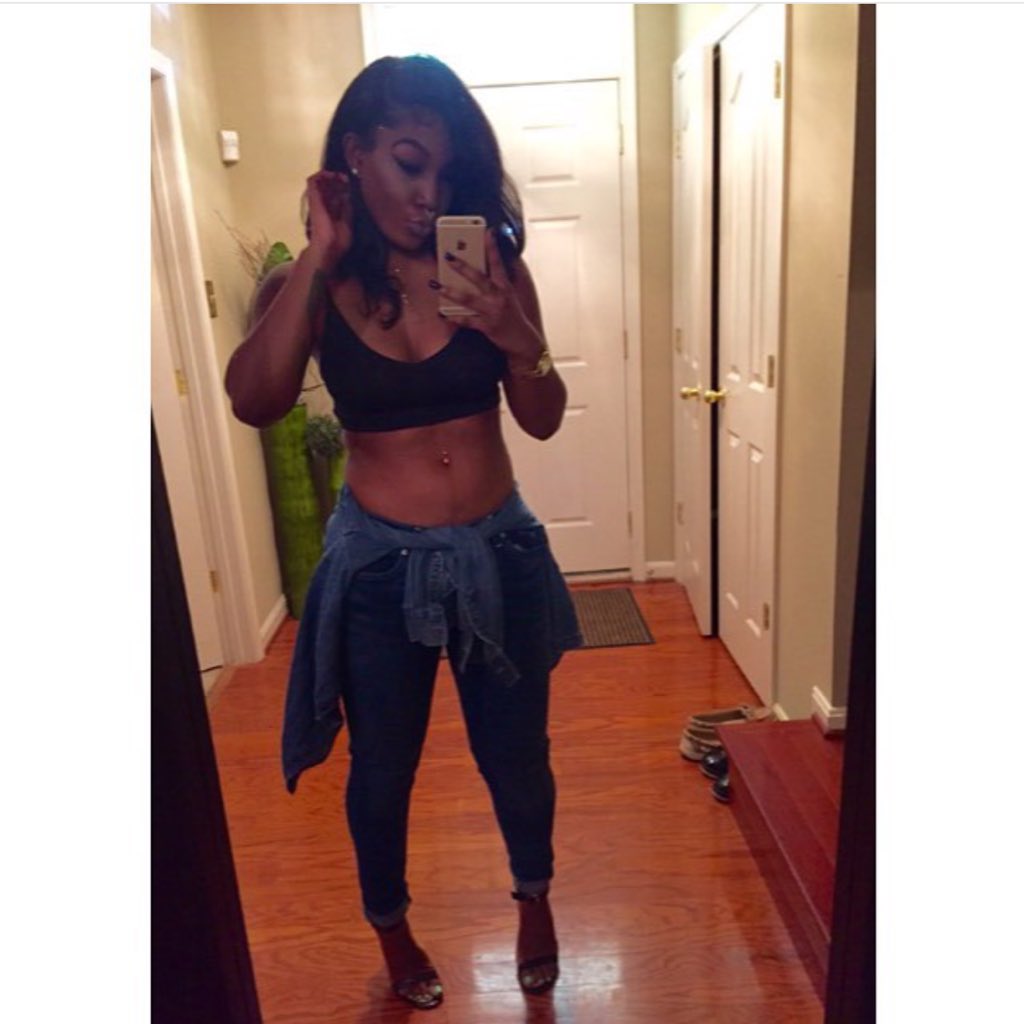 lolaVoss_'s tweet photo. 😈 https://t.co/EJT4fFOHro