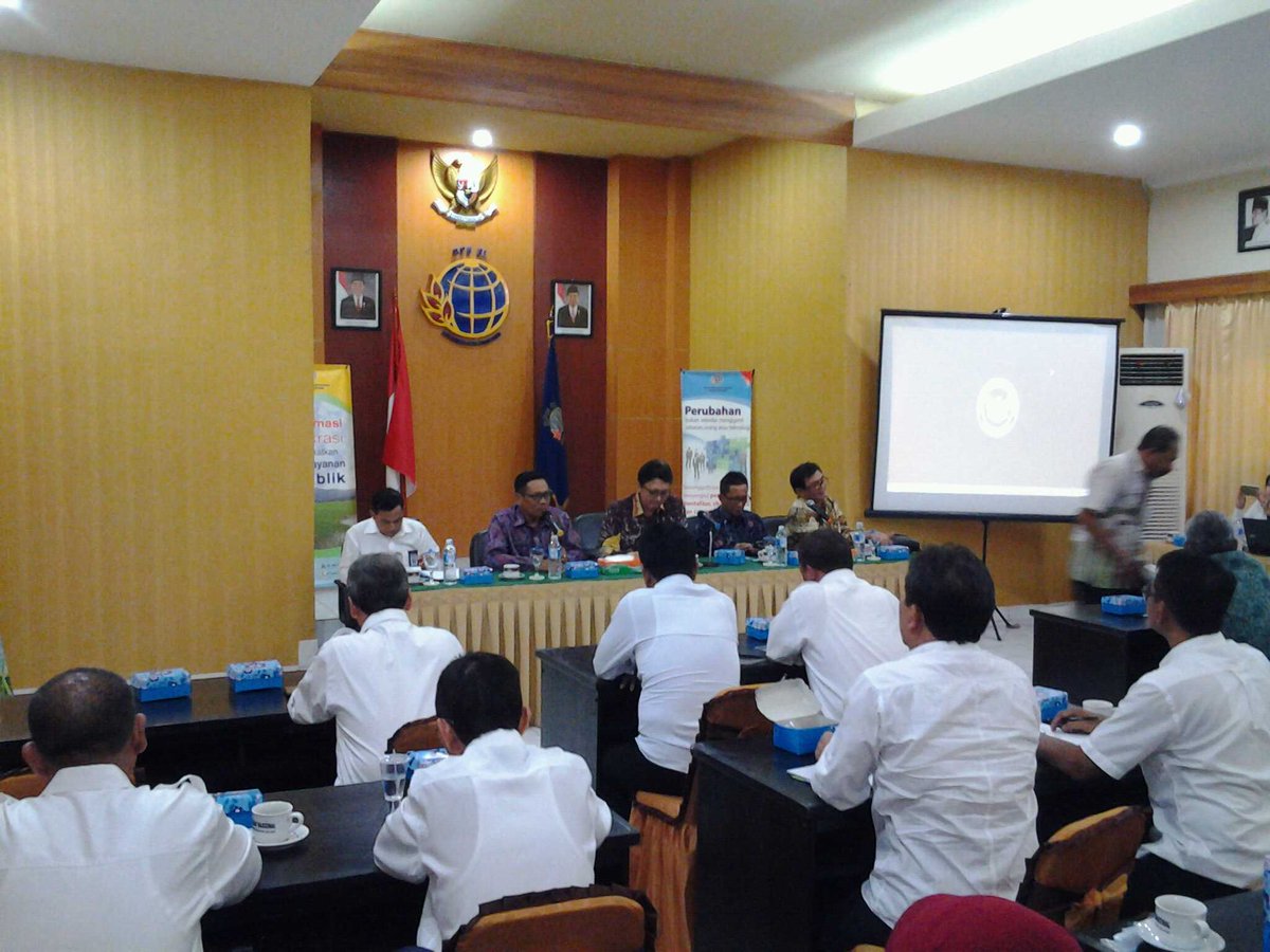 MAspiansyah's tweet photo. @DoddyCholid Sosialisasi Prog Strategis ATR /BPNRI. Kal Sel/Teng d Banjarmain https://t.co/OL9p3HJHYm