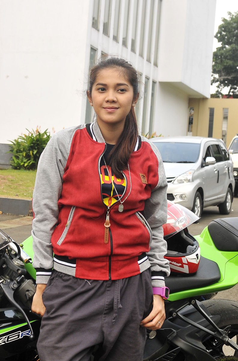 tabloidbintang's tweet photo. https://t.co/rMi5AiqCvo Si Cantik Raya Kitty https://t.co/CaM7wehWWl