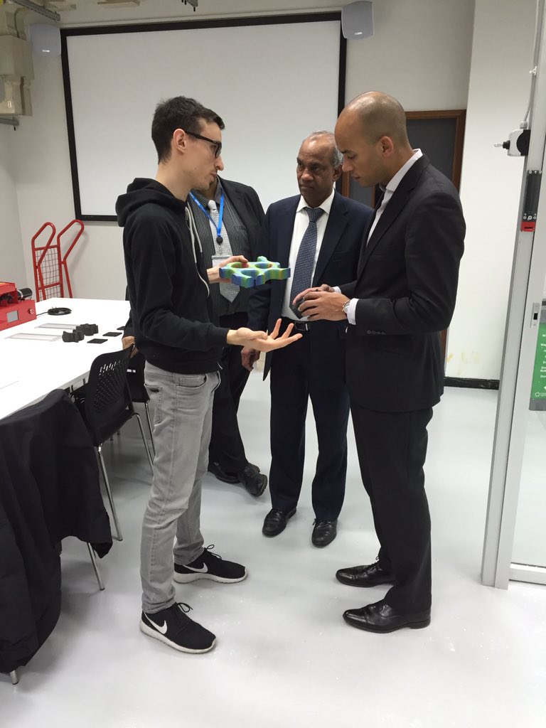 LSBU's tweet photo. MP for Streatham @ChukaUmunna took a tour of our Digital Architecture Robotics Lab today @darlab_lsbu @SouthBankUTC https://t.co/PbcDkirYAR