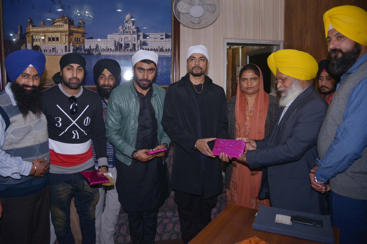 Narinder Suri @ Nanu tweet media