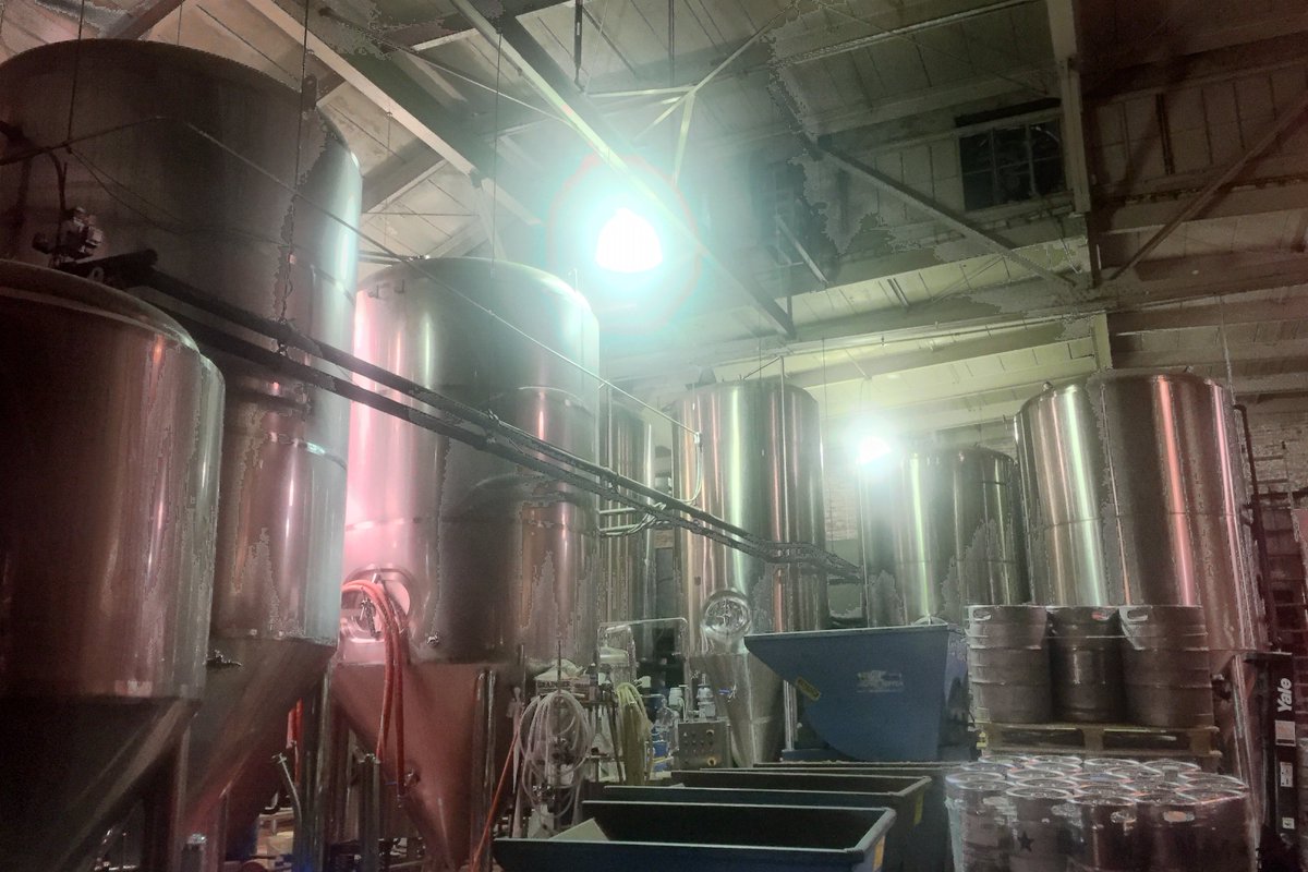T’is a fine day to make some beer. Happy brewering! “Smokin’ Gold” coming soon thru a @RemarkableLiqui near you.