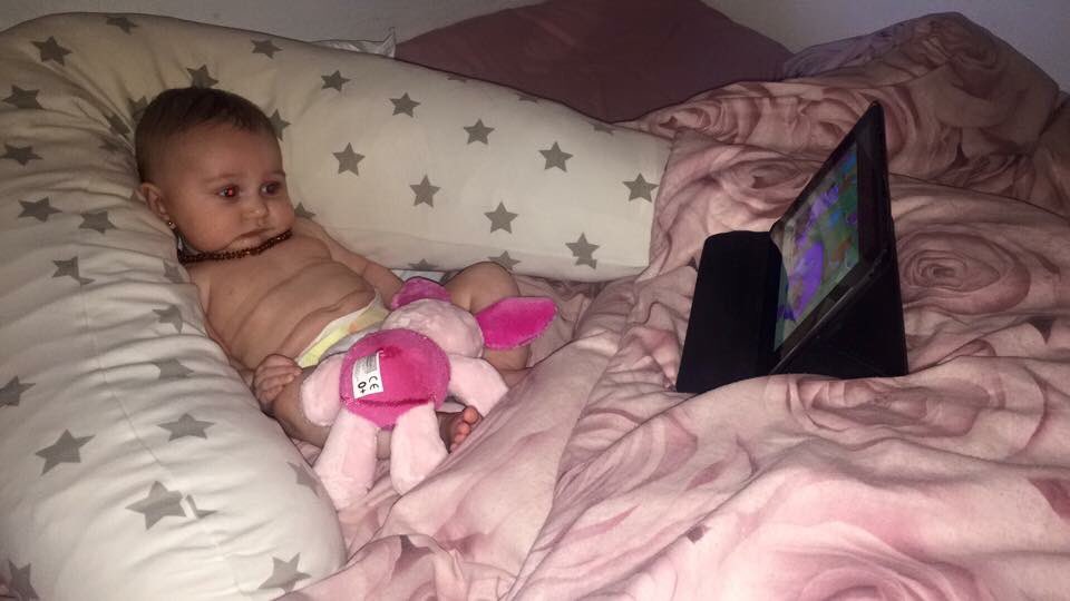 morgzy_23's tweet photo. Look at them rolls 😩😩😍😍 #pepperpigchilling https://t.co/NPi6qNWCq9
