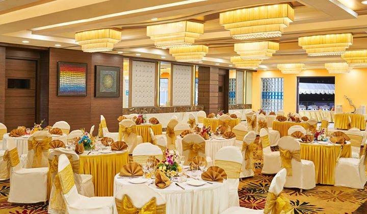 ClubEmeraldIN's tweet photo. We are all set to host your grand party and surprise you with how special we could make it for you. https://t.co/XgTmLDIyNS