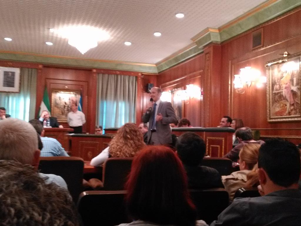 sanpedroplural's tweet photo. "Estamos en contra pero hay q respetar el techo de gasto" @manuelosorio64 https://t.co/2q9YxGgxN3