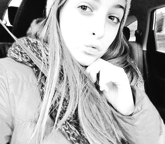 __IOo_'s tweet photo. #justmemyselfandI ❄️👑 https://t.co/h4VVfTMp2o