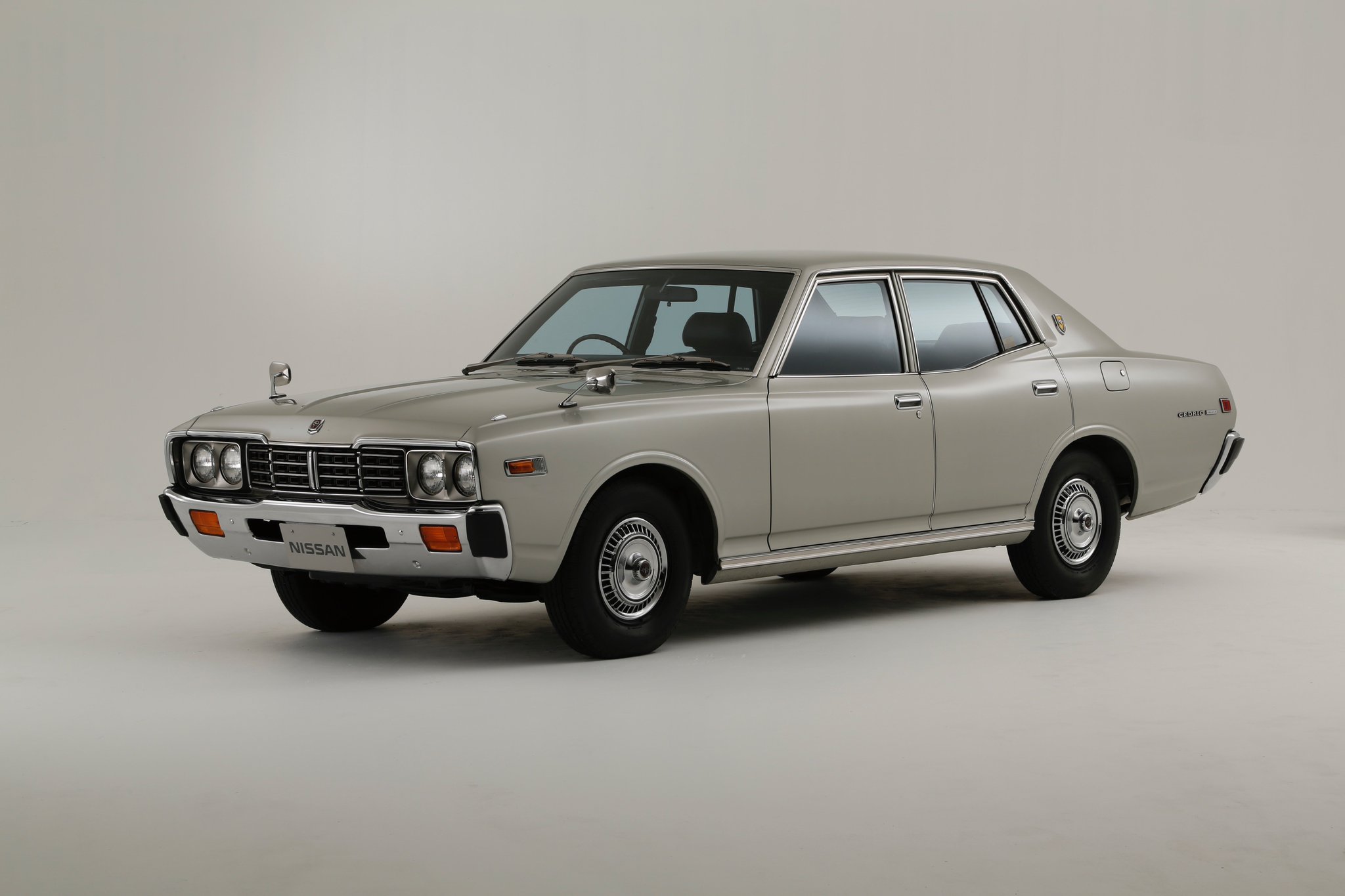 Man 日産国立肖像 くろ KYOSHO MINI CAR & BOOK No.14 TOYOTA LAND CRUISER BLACK