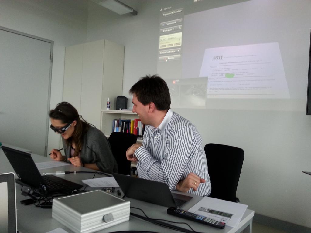 SchmithsKatze's tweet photo. Mal wieder ein Special Guest beim MA Seminar gestern, diesmal live und in Farbe ;) @WMKstudium https://t.co/VJTg9sWDBc