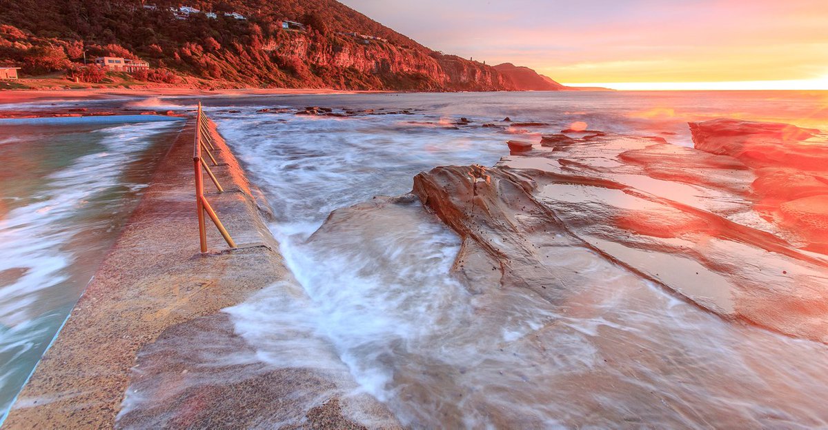 AirclaimHelp's tweet photo. Coalcliff, Australia... #SecretLocation #Sunset https://t.co/mrXfXZsUow