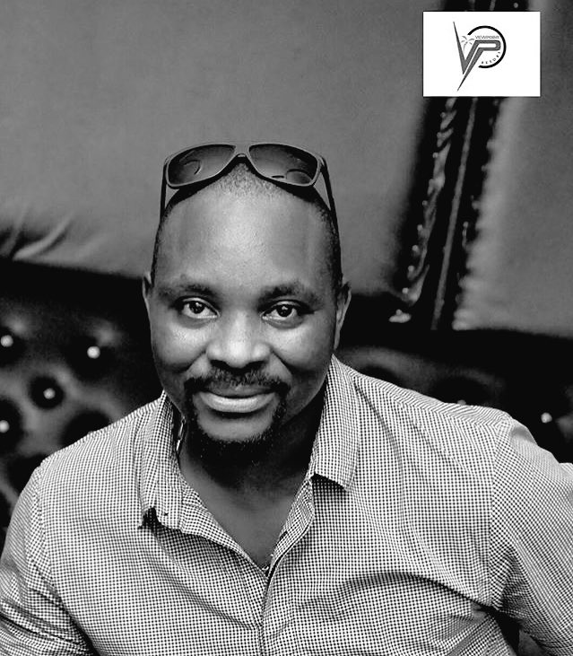 VP_Resort's tweet photo. Mr Isaac Fayose, brother to the Ekiti state Governor was at VP. https://t.co/8qbFPgJzPe