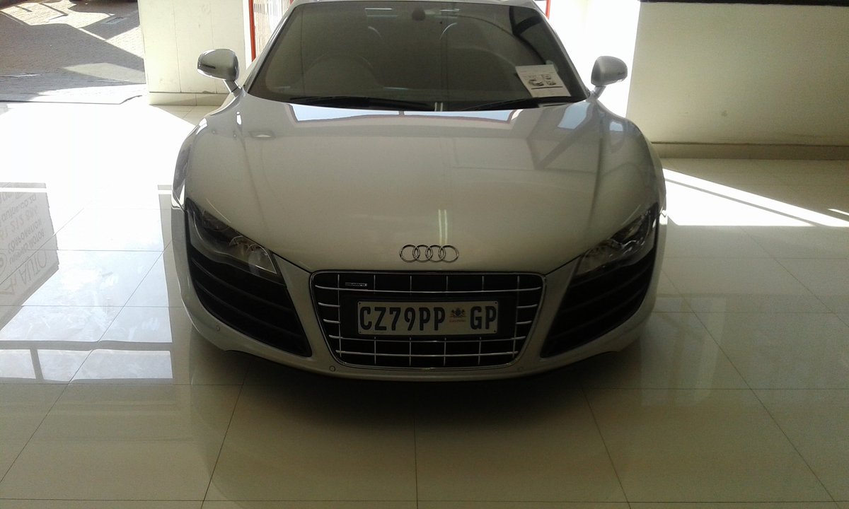 a1autolmc's tweet photo. Audi R8 https://t.co/HWc7K2ENWI