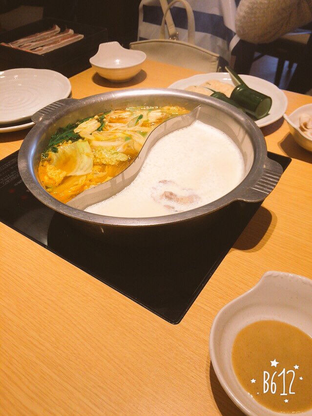 Sa04Love's tweet photo. しゃぶ菜うめーっけ😋
茶蔵の超プレミアム抹茶ジェラート濃過ぎた🍵 https://t.co/gcqDACG0Vm