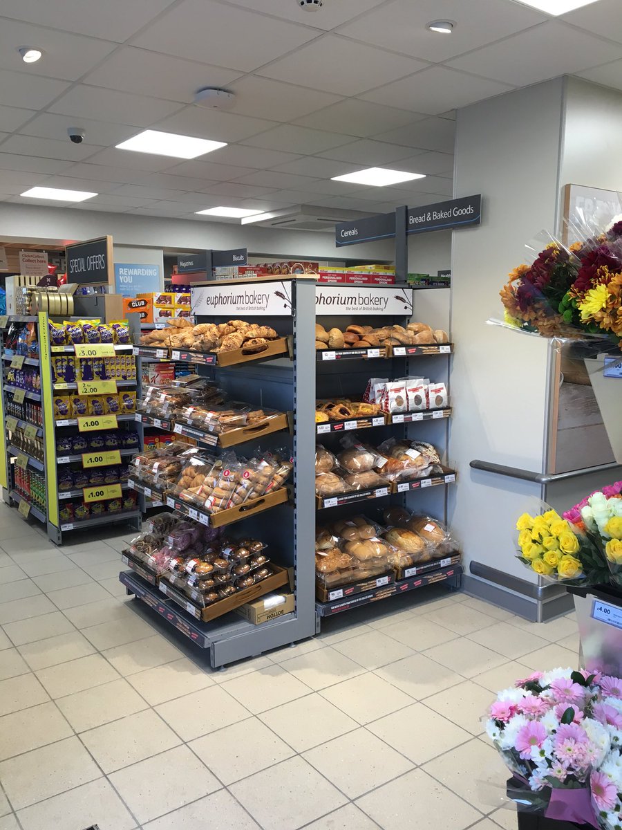 adamsibcy's tweet photo. Latest store added to the Tesco estate , Putney open for trade.
Huge well done to Mark &amp; team @adeyc36 @richardmb26 https://t.co/4kTPn6dSqt