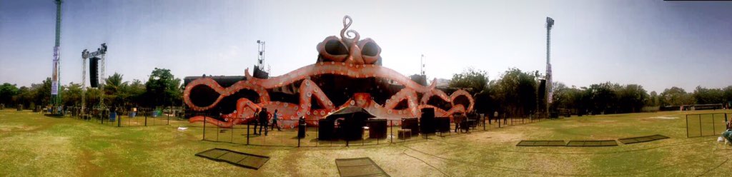 SpinlandFest's tweet photo. Here we goo! Check out the first look of the mighty #OctopusStage at #DestinationSpinland2016 https://t.co/jo2Fb55uI3