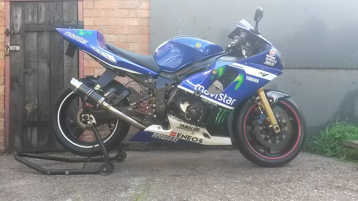 <a href="/Streetbikeking_/">StreetbikeKings</a> my #RoadGoingM1 #yamaha #r6 I rebuilt from scratch