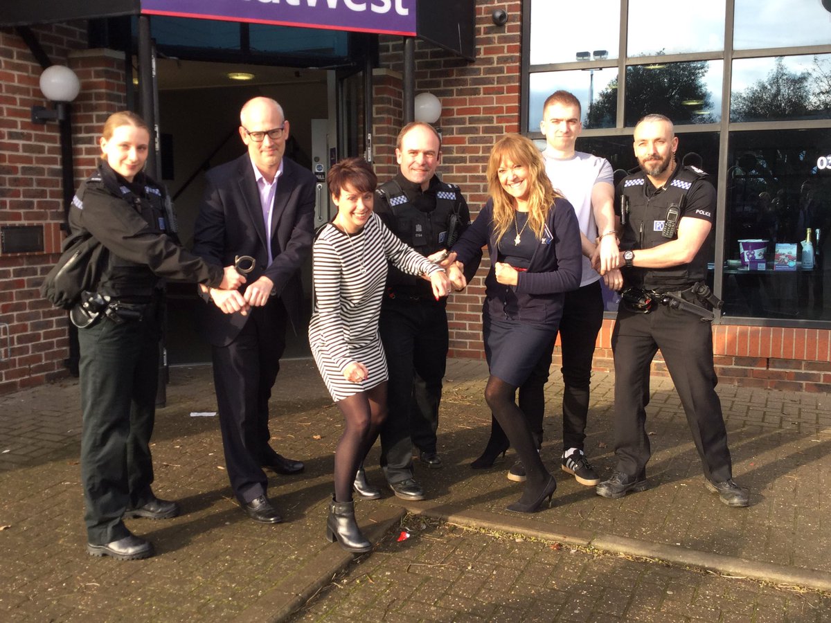 Gav1Brooks's tweet photo. Always a headline worth reading...Bankers Jailed! @NatWestBusiness supporting @Papworth_Trust #freeLorna https://t.co/uMdqpZ8dEM