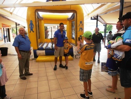 JumpingCastless's tweet photo. Jumping Castle Hire in #Sydney https://t.co/b71YY70atz