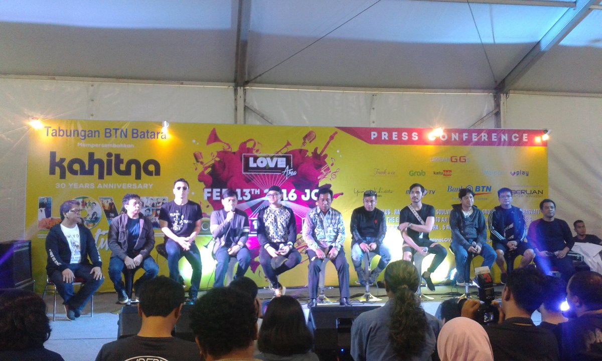 merchmaniacs's tweet image. Press Conference "Kahitna Love Festival" 30 Years Anniversary Cc: @Berlian_ent #KahitnaLOVEfestival #MMLivetweet